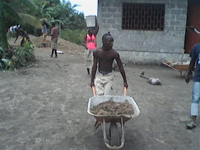 1kirkebygging-omegakirken-liberia